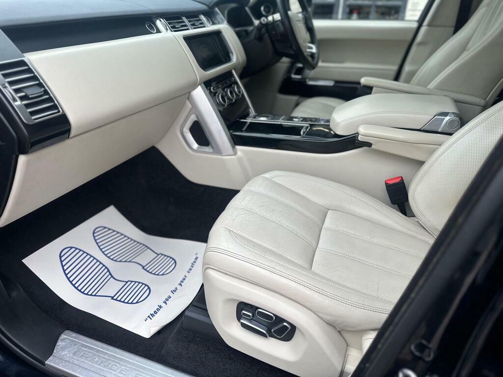 Land Rover Range Rover Tdv6 Vogue Black #16
