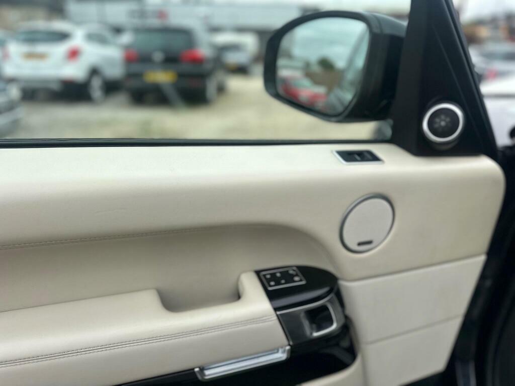 Land Rover Range Rover Tdv6 Vogue Black #21
