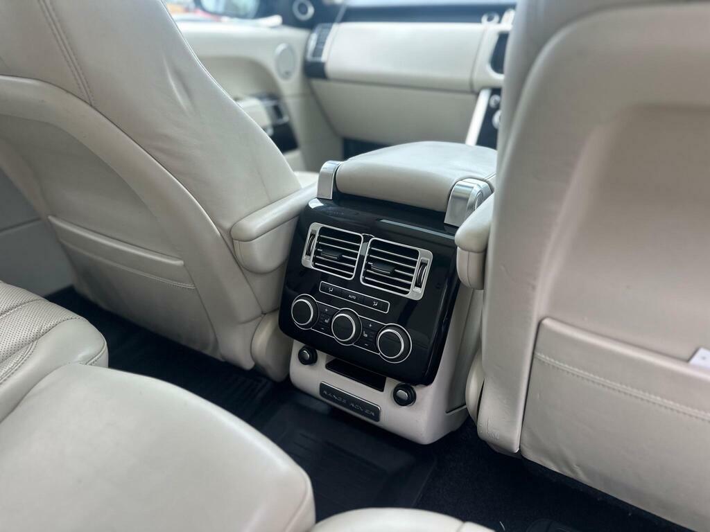 Land Rover Range Rover Tdv6 Vogue Black #33