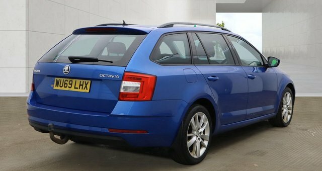 Skoda Octavia Tdi Se L Estate Blue #4