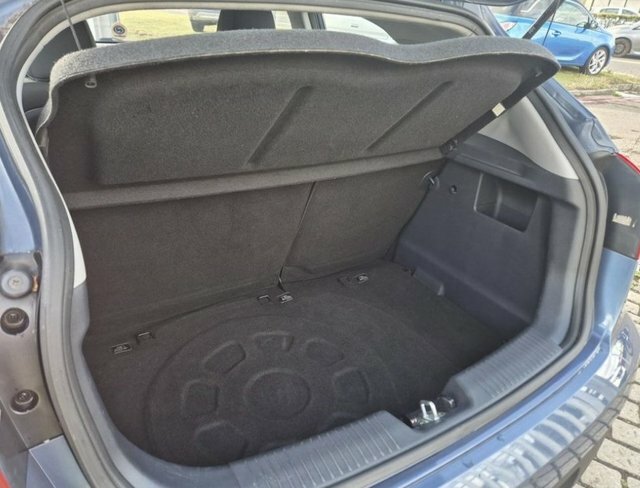 Kia RIO 1 Air White #27