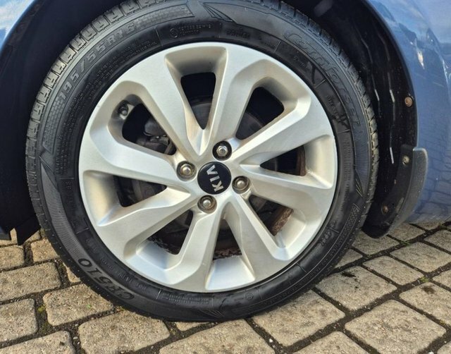 Kia RIO 1 Air White #18