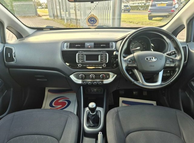 Kia RIO 1 Air White #9