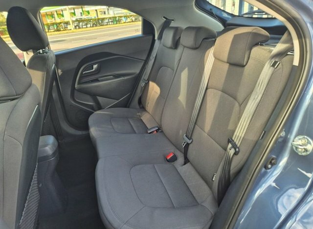 Kia RIO 1 Air White #15