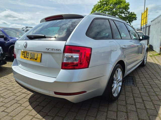 Skoda Octavia Tdi Se L Estate Silver #6