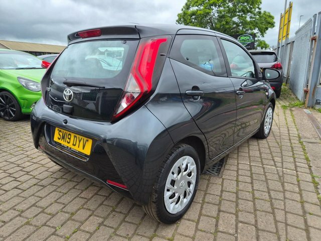 Toyota Aygo Vvt-i X-play Hatchback Grey #4