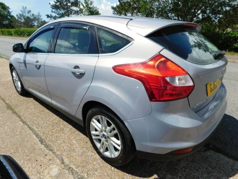 Ford Focus Titanium Silver #6