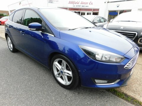 Ford Focus Titanium Blue