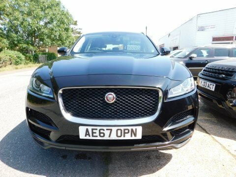 Jaguar F-Pace Prestige Black #3