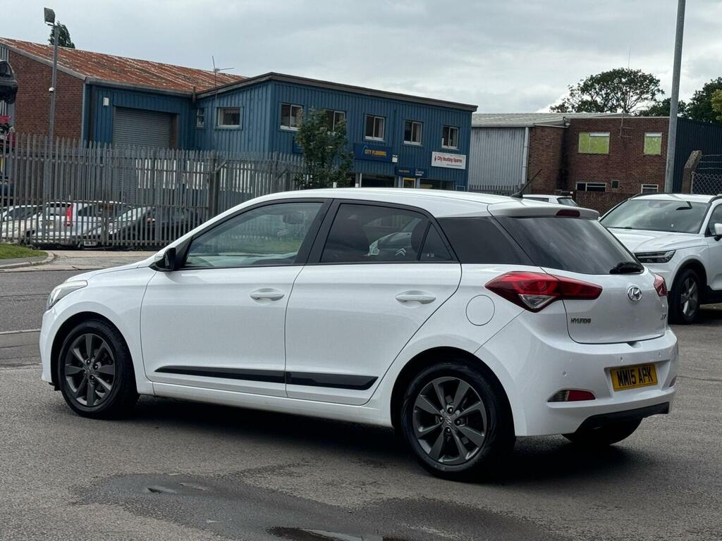Hyundai I20 1.2 Premium Euro 6 MM15APK White #5