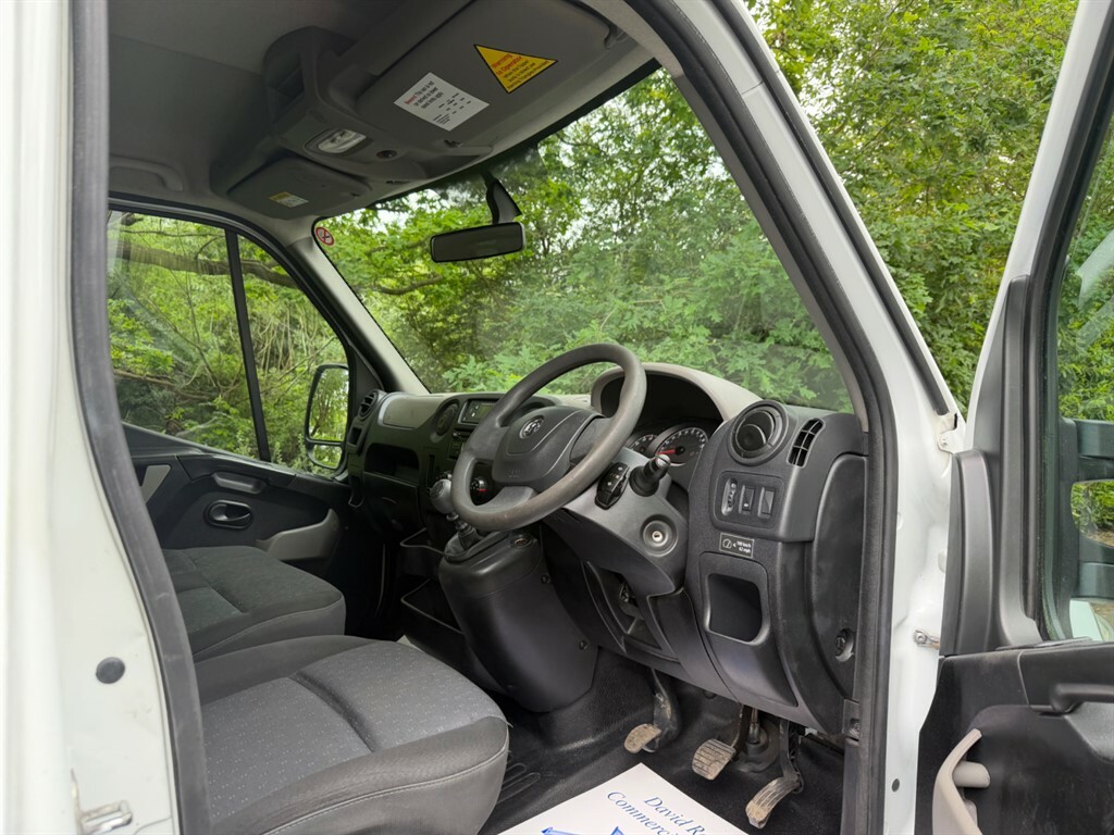 Vauxhall Movano Mpv White #8