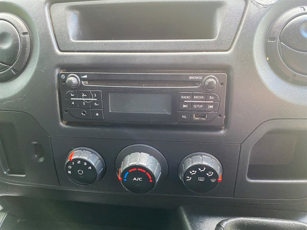 Vauxhall Movano Mpv White #10