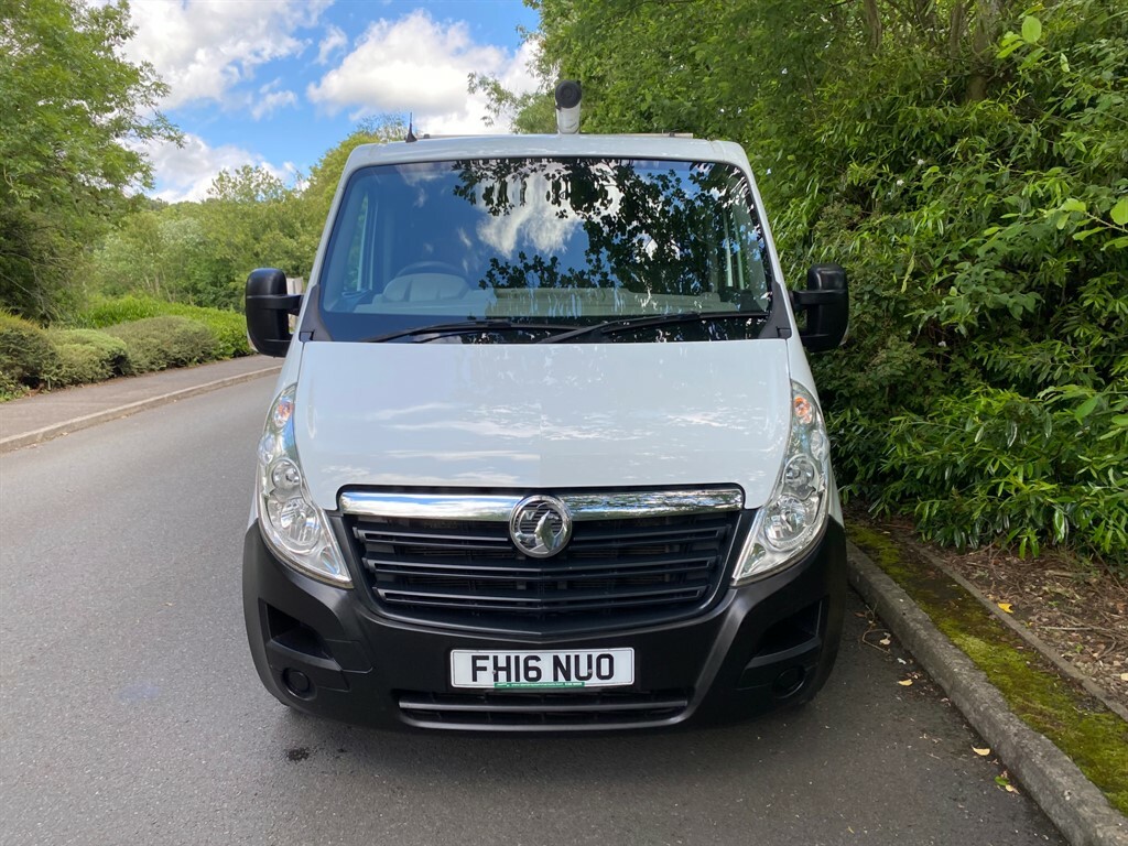 Vauxhall Movano Mpv White #5