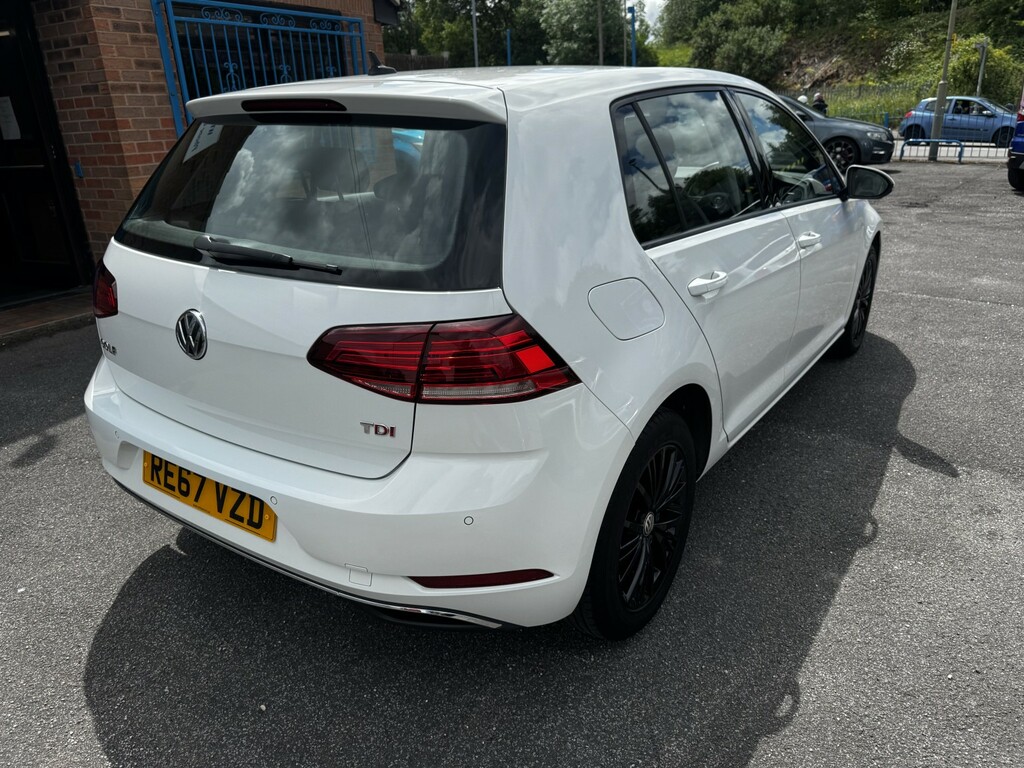 Volkswagen Golf 1.6 Tdi Se Nav 2017 RE67VZD White #6