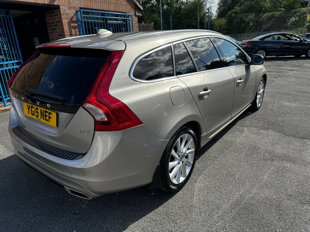 Volvo V60 2.0 Se Lux D4 181Hp Gold #6