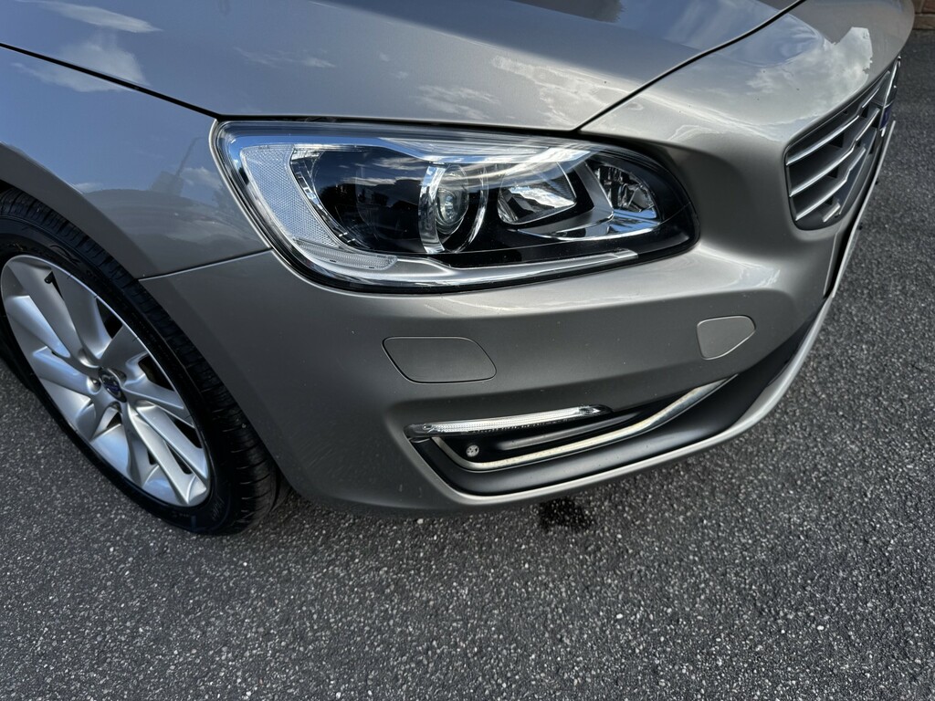 Volvo V60 Polestar Black #26