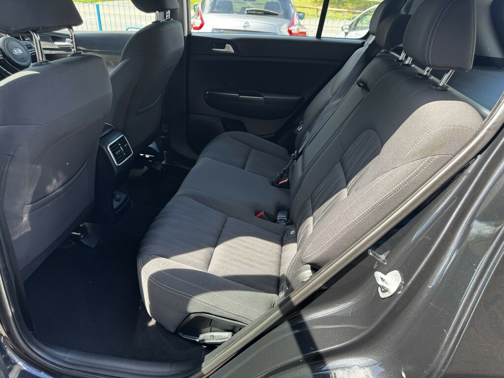 Kia Sportage 1 White #31