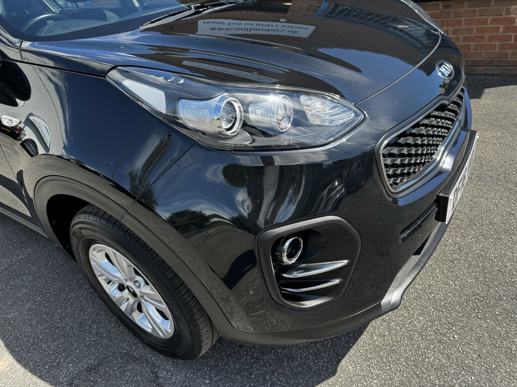 Kia Sportage 1 White #26