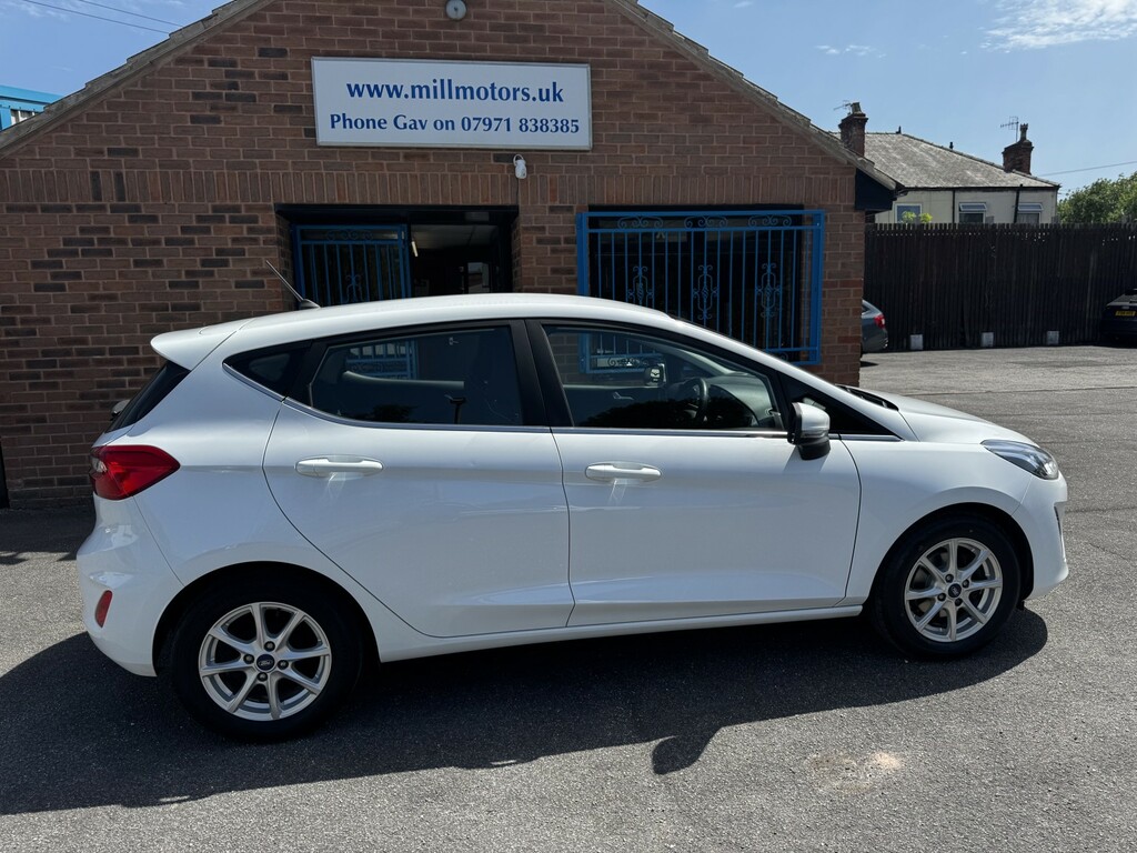 Ford Fiesta 1.0 T Ecoboost Zetec 2018 White #6