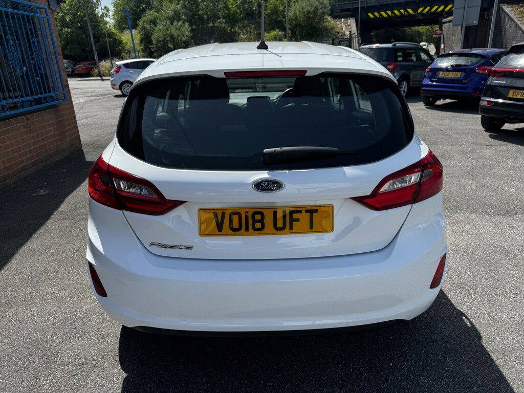 Ford Fiesta 1.0 T Ecoboost Zetec 2018 White #4