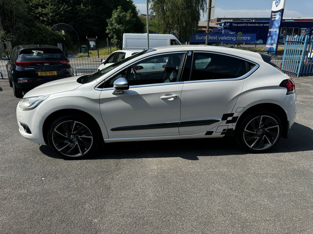Citroen DS4 2.0 Hdi Dsport 2011 White #2