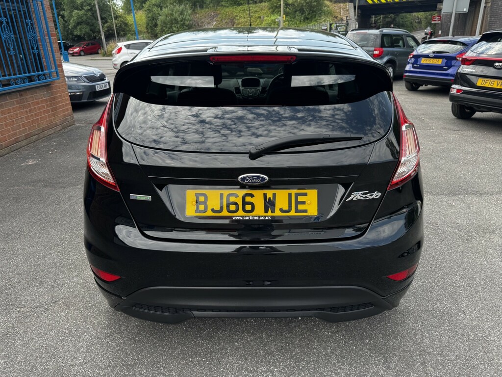 Ford Fiesta 1.0 T Ecoboost Zetec S 2016 Black #4