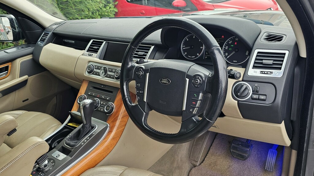 Land Rover Range Rover Sport 3.0 Tdv6 Hse Commandshift Black #8