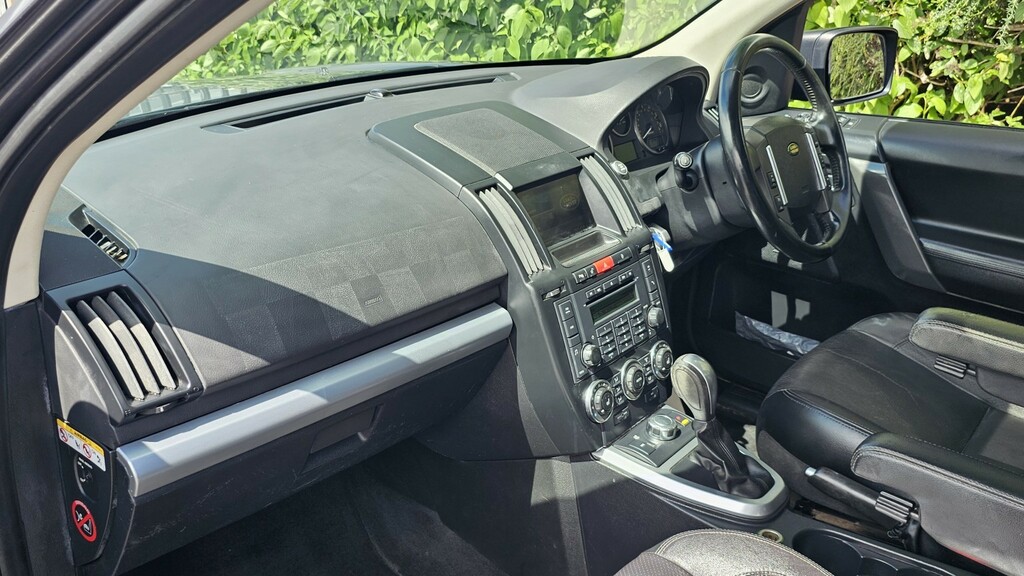 Land Rover Freelander 2 Gs Red #14