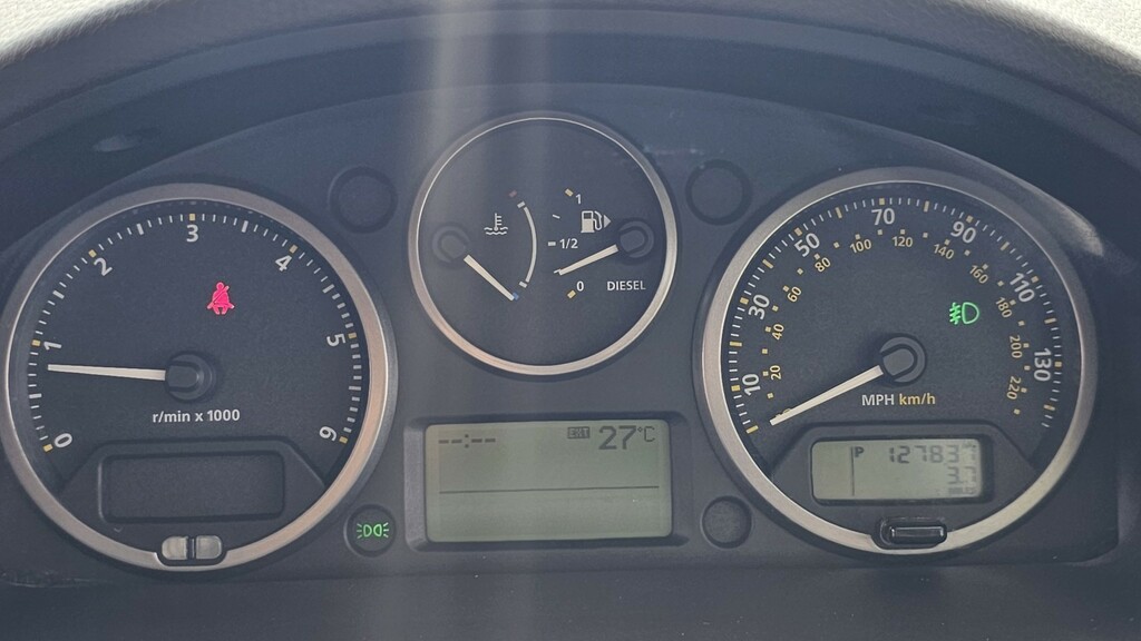 Land Rover Freelander 2 Gs Red #11