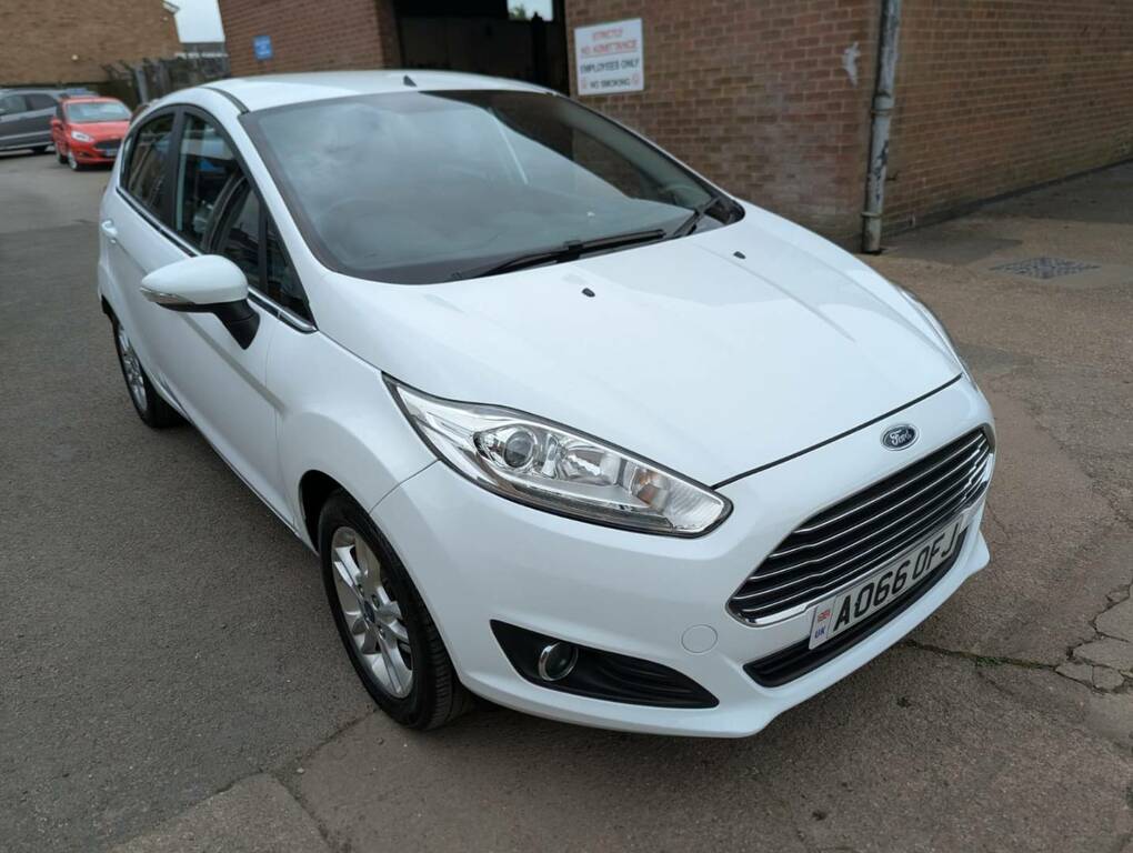 Ford Fiesta 1.5 Tdci Zetec White #6