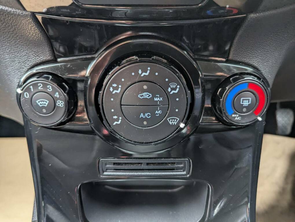 Ford Fiesta 1.0 Ecoboost 140 Zetec S Red Fsh Dab Bl Red #12