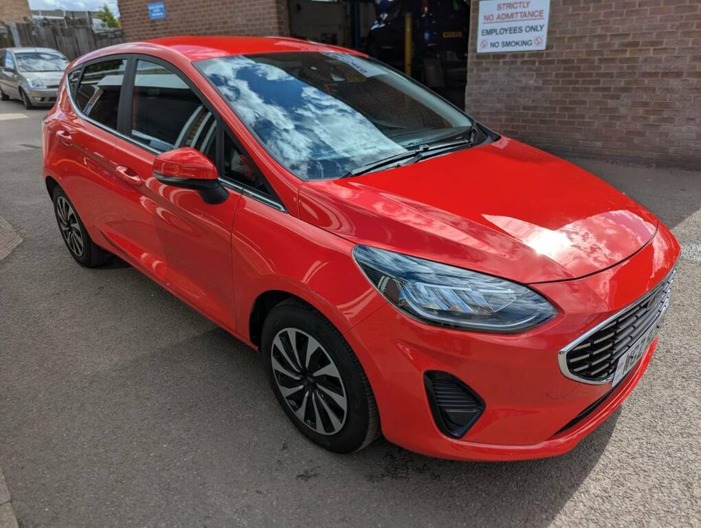 Ford Fiesta 1.0 Ecoboost Titanium Red