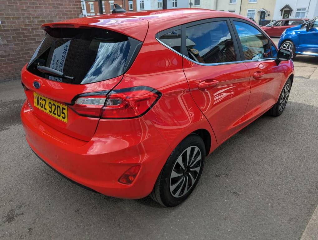 Ford Fiesta 1.0 Ecoboost Titanium Red #4