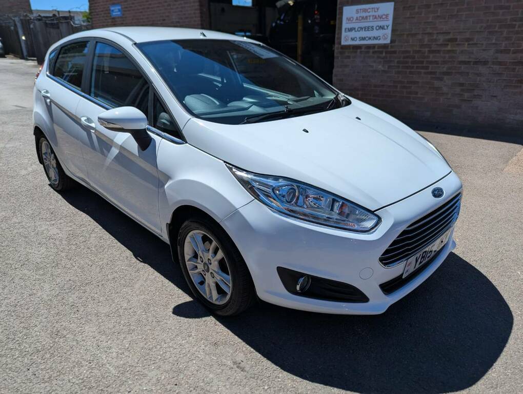 Ford Fiesta 1.25 82 Zetec White #2