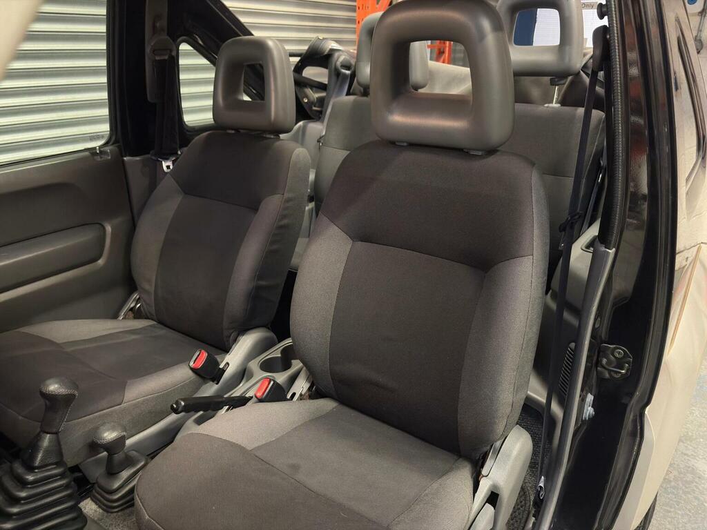 Suzuki Jimny 1.3 Mode Silver #24