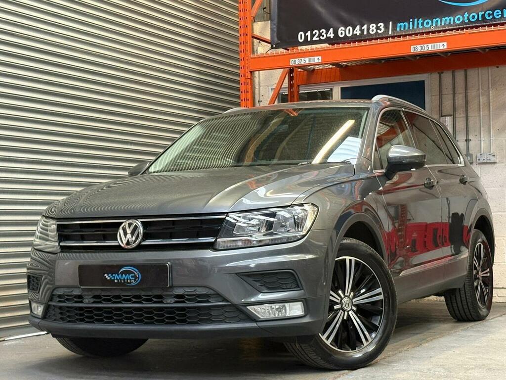 Volkswagen Tiguan 2.0 Tdi Bluemotion Tech Se Navigation 4Motion Euro Grey #2