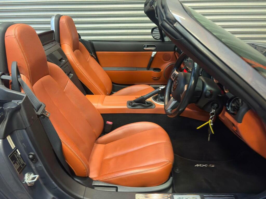 Mazda MX-5 2L Null Red #24