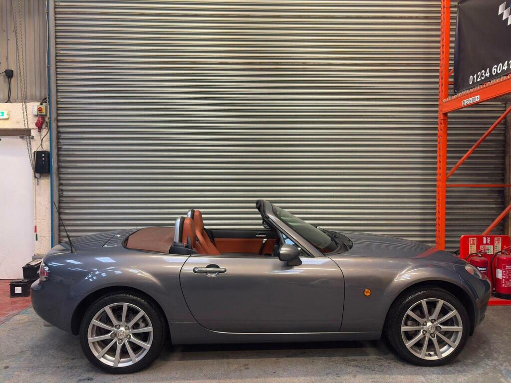 Mazda MX-5 2L Null Red #17