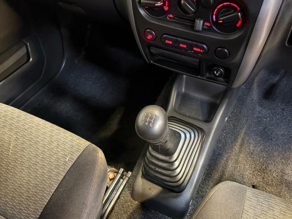 Suzuki Jimny Jlx Silver #31