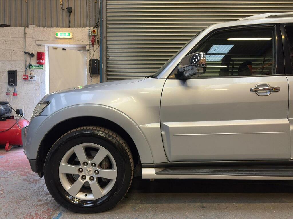 Mitsubishi Shogun 3.2 Di-dc Diamond 4Wd Euro 4 Black #17