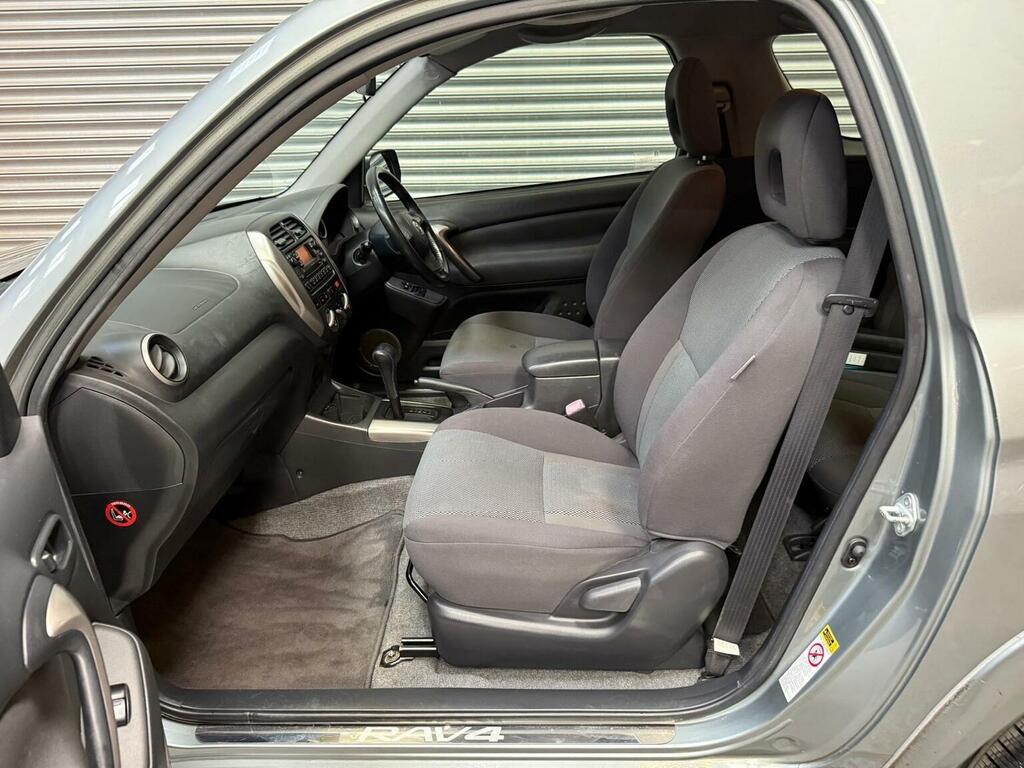 Toyota Rav 4 D-4d Xt3 U890 Black #23