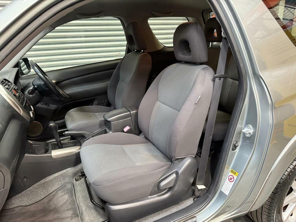 Toyota Rav 4 D-4d Xt3 U890 Black #24