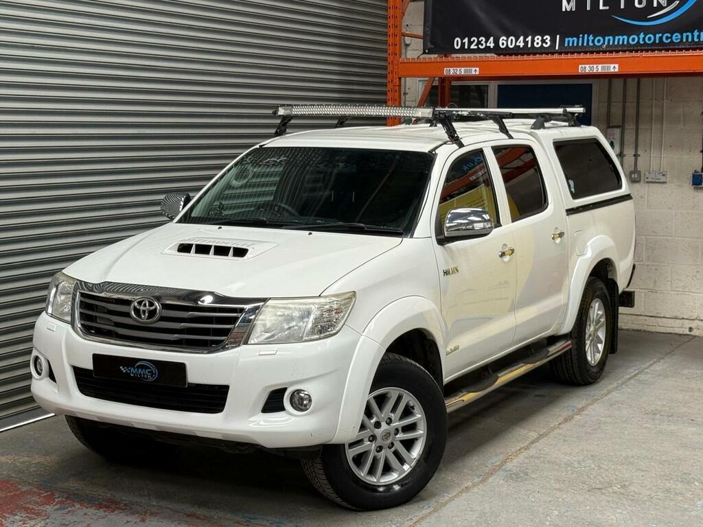 Toyota HILUX 3.0 D-4d Invincible 4Wd Euro 5 White #2