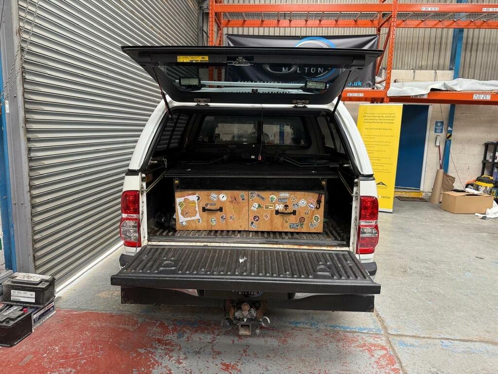 Toyota HILUX D-4d Active Pickup Double Blue #16