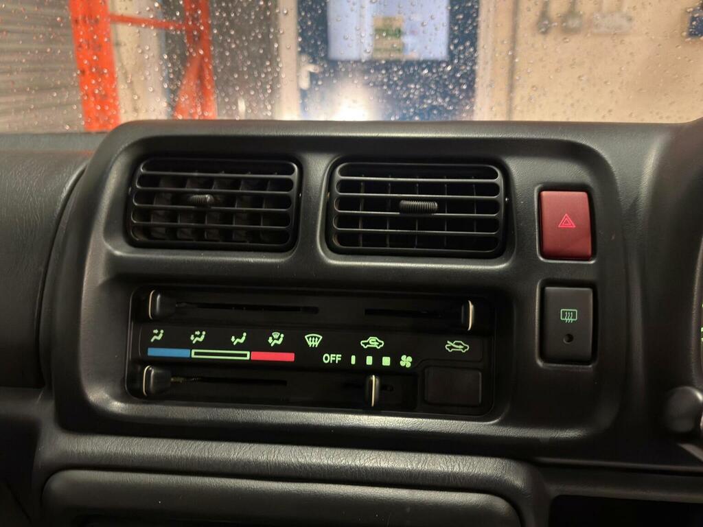 Suzuki Jimny 1.3 Mode Black #37