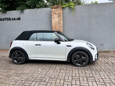 Mini Convertible 1.5 Cooper Sport KS23AXP White #4