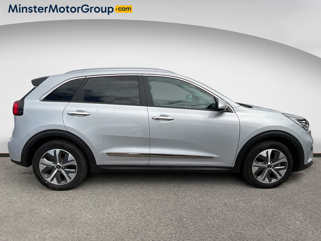 Kia e-Niro 4 Ev AO70RZT Silver #2