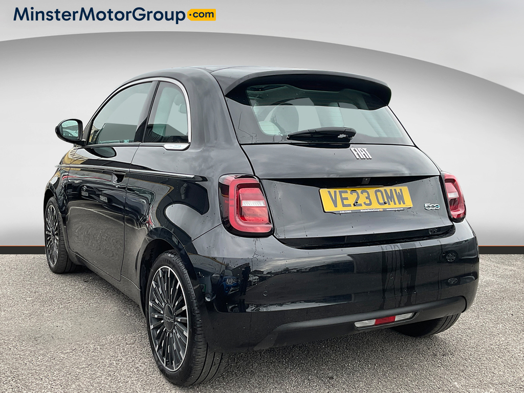 Fiat 500E La Prima Black #4