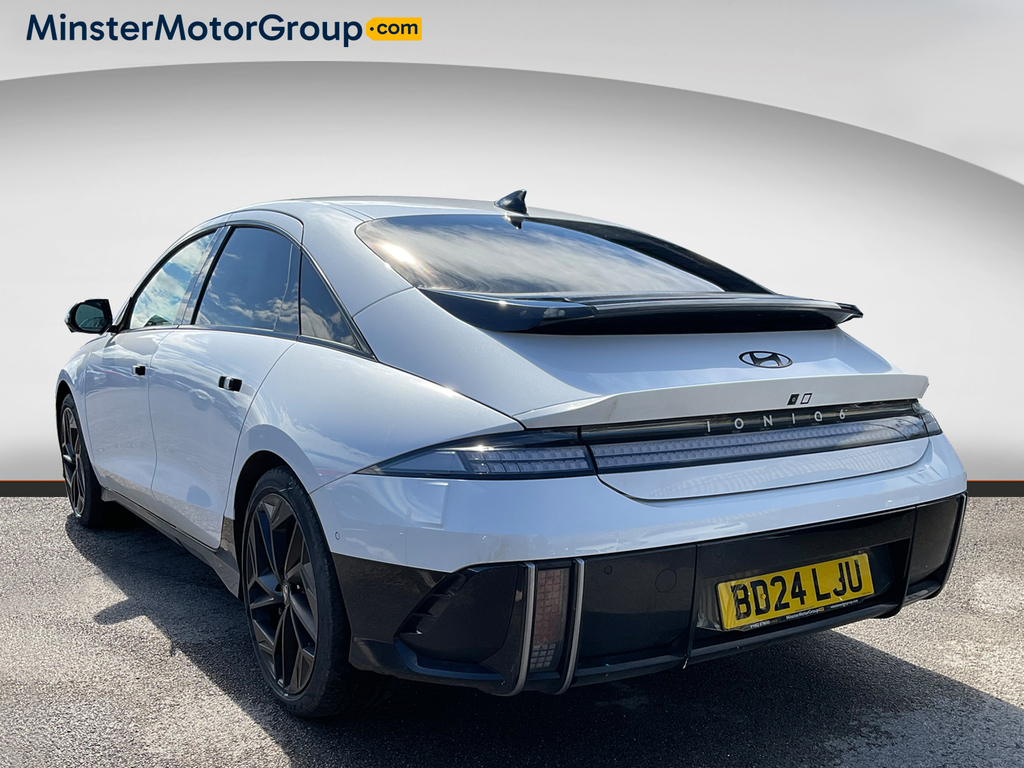 Hyundai Ioniq 6 First Edition Ev 4X4 White #4