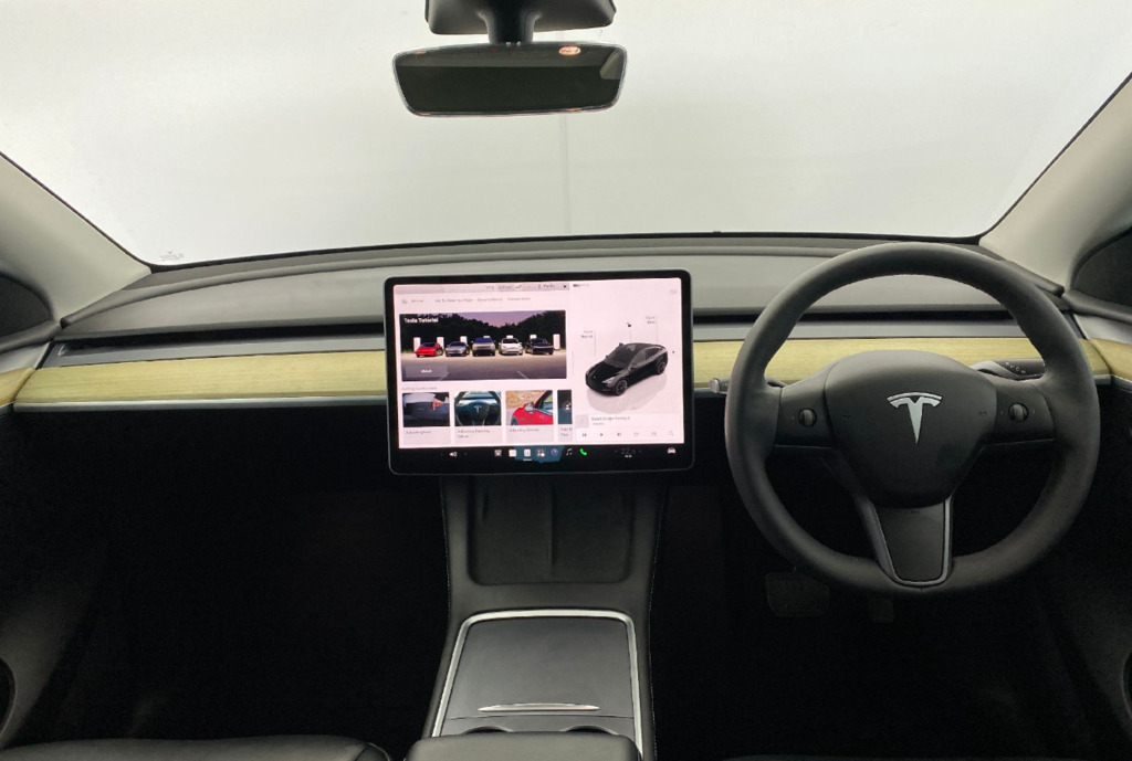 Tesla Model Y Long Range Awd BL23OLV Black #6